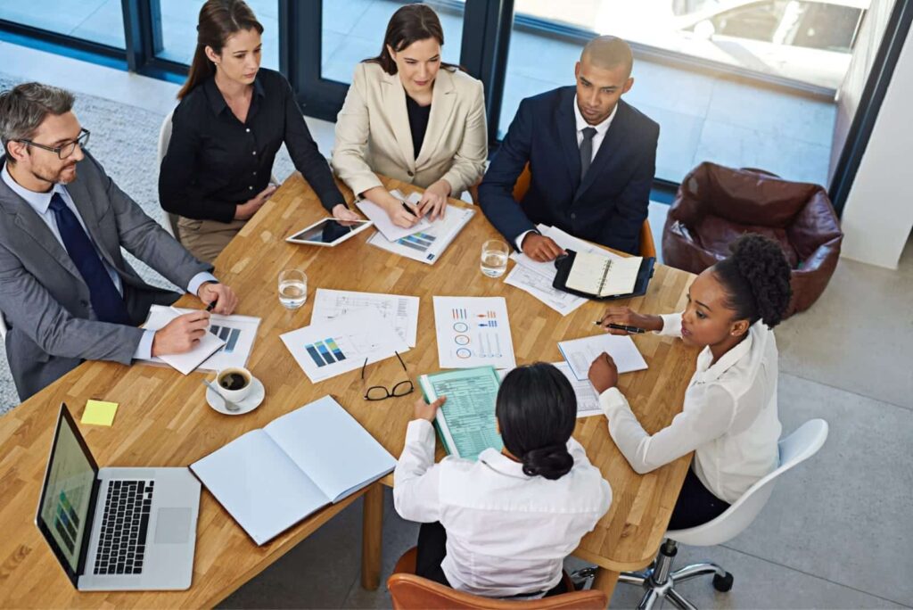 business accounting services Alpharetta- a business meeting